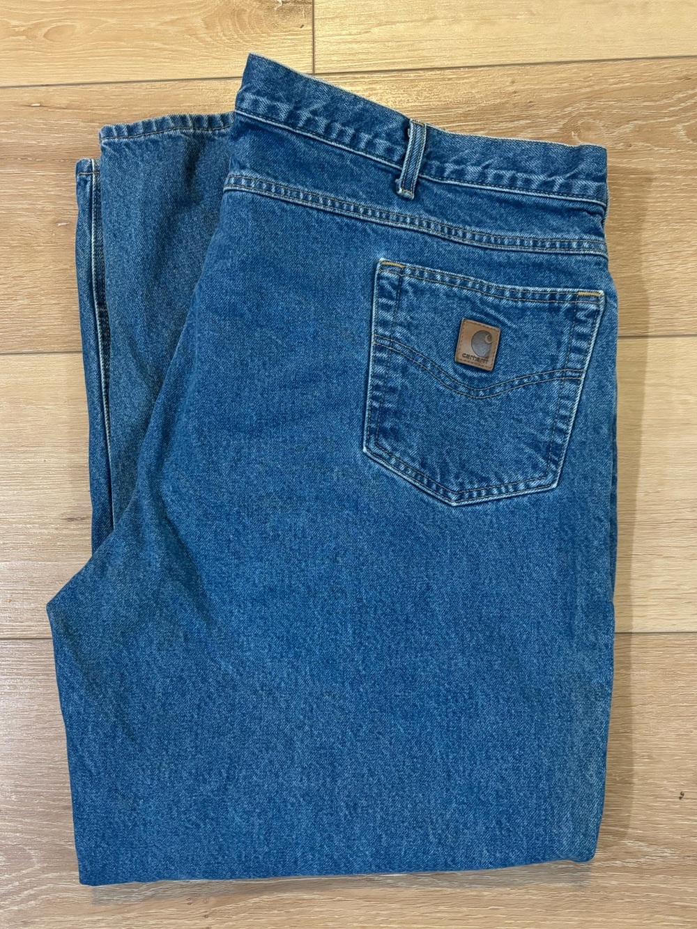 Men’s Carhartt Jeans 48 X 32